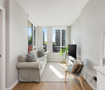 MLS# R2881097