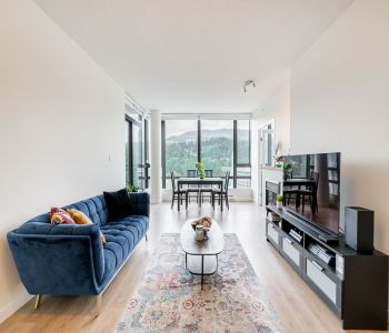 MLS# R2882823