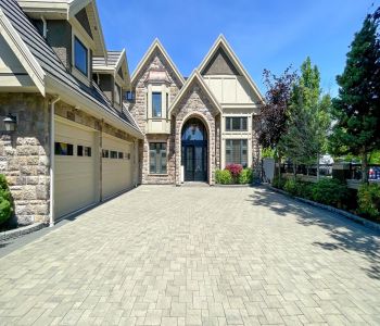 MLS# R2889649