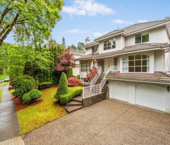 MLS# R2894094
